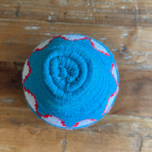 Lade das Bild in den Galerie-Viewer, Korb mit Deckel