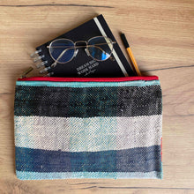 Lade das Bild in den Galerie-Viewer, Täschchen L flach