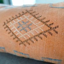 Lade das Bild in den Galerie-Viewer, Sabra-Kissen Large Orange