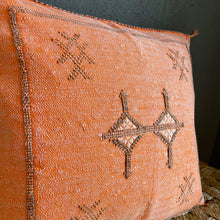 Lade das Bild in den Galerie-Viewer, Sabra-Kissen Orange