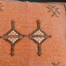 Lade das Bild in den Galerie-Viewer, Sabra-Kissen Orange