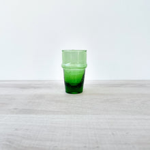 Lade das Bild in den Galerie-Viewer, Beldi Gläser Grün