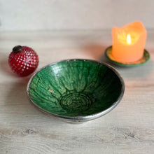 Lade das Bild in den Galerie-Viewer, Schale Tamegroute mit Silberrand