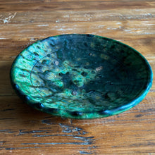 Lade das Bild in den Galerie-Viewer, Handgetöpfertes Geschirr aus Marokko in Grün