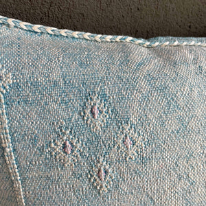 Handgefertigtes Sabra-Kissen (Kaktusseide) im Vintagelook in Bleu.